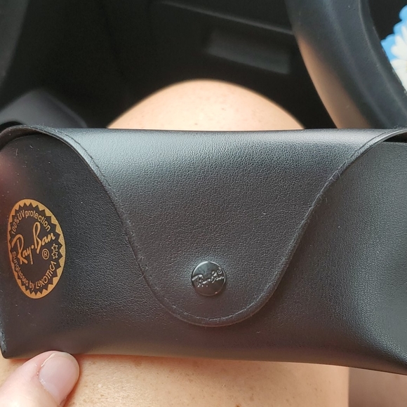 Ray Bans - Picture 3 of 4